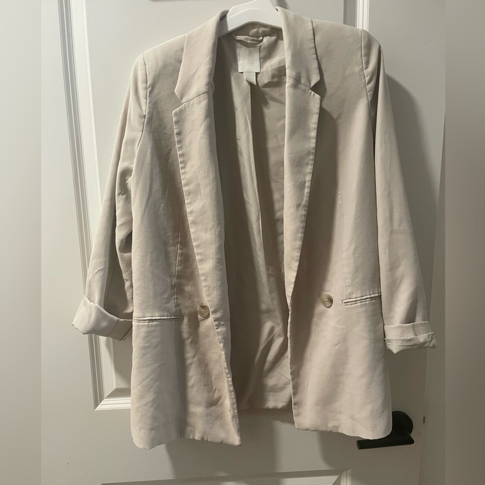 H&M Cream Blazer with Relaxed Fit and 3/4 Sleeves